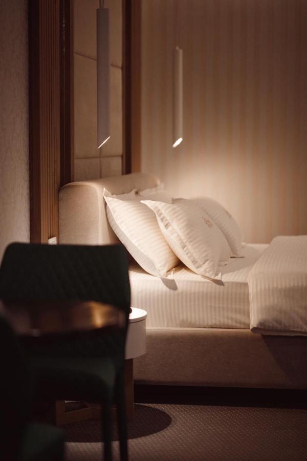 Hotel Chicago Shkoder Exterior photo